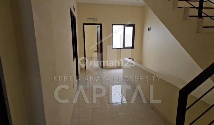Rumah cantik 3 lantai di Istana Gardenia Regency 2