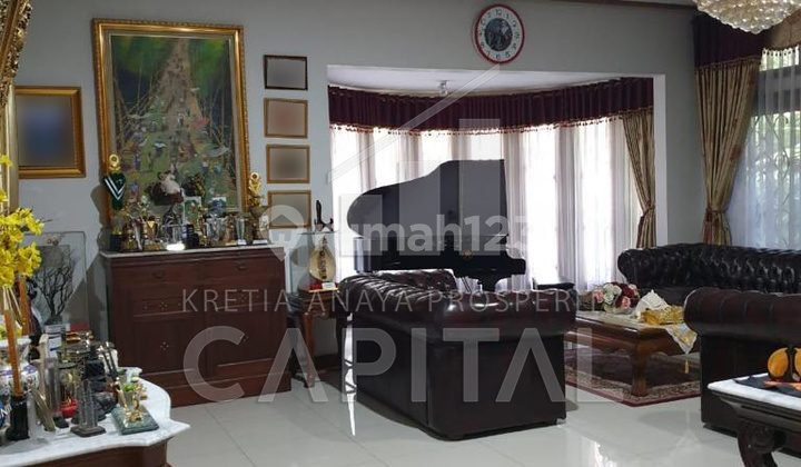 Rumah Mewah dan Asri 3 LT di Kawasan Elite Setrasari Bandung 2