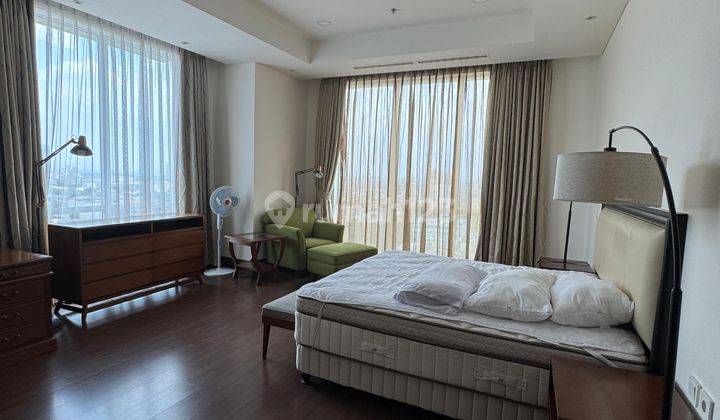 Pakubuwono Signatures 4BR Furnished Luxury Apartement for Rent  2