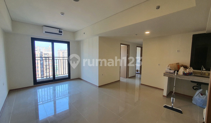 Rosewood Meikarta Apartment (Good View & Strategic Location) 2