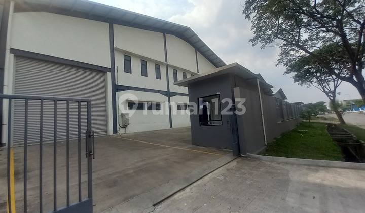 Disewakan Gudang Standart Pabrik Delta Silicon Lippo Cikarang