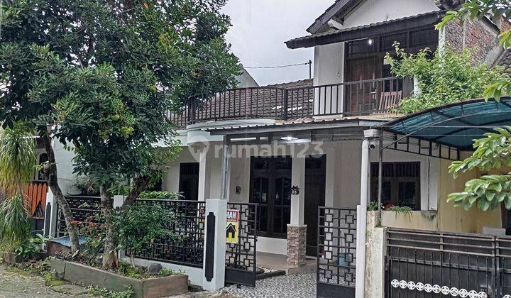 Rumah Lantai 2 Lingkungan Ramah Asri Nyaman Sejuk Aman 1