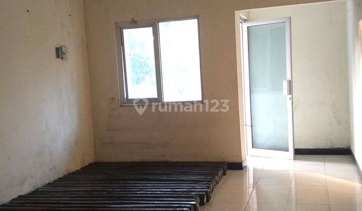 Ruko Lantai 2 Halaman Luas 2