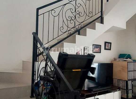 Over Kredit Rumah 2 Lantai Hadap Jalan Cocok Buat Usaha Nempel Gdc Depok