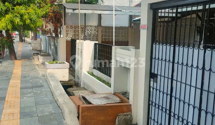 House for sale on Erlangga Raya Street 2