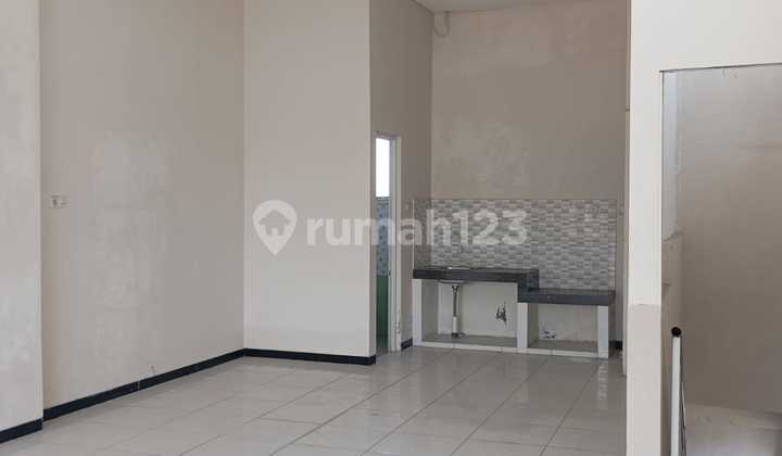 SHOPHOUSE ON SOUTH STADION STREET 2