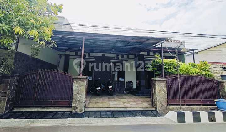 HOUSE IN LUMBUNGSARI RAYA 1