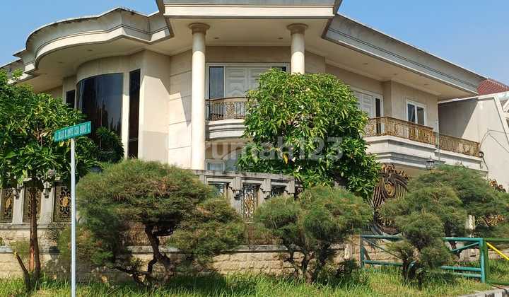 Disewakan Rumah Mewah Furnish Galaxy Bumi Permai