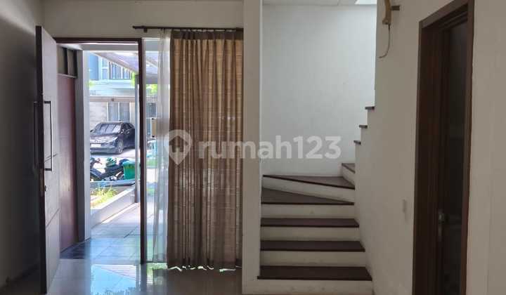 Jual/sewa Rumah 2lt Graha Natura