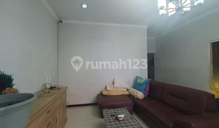 For Rent Second House Manyar Tirtoyoso 2