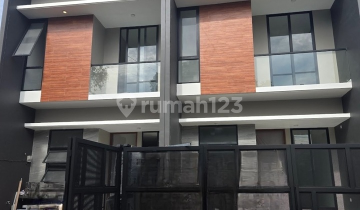 Rumah Baru Gress Baruk Utara Dg Inner Garden