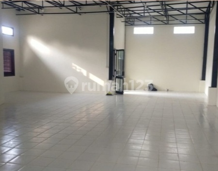 Warehouse for Rent on Indragiri Street, Surabaya