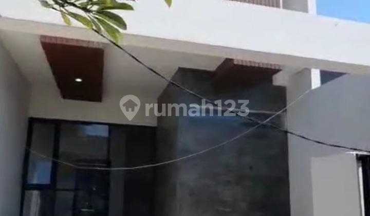 New 2-Story House, Fresh Villa in Kalijudan, East Surabaya