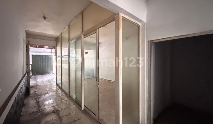 TERMURAH!!! HARGA DI BAWAH NJOP DI JALAN UTAMA ZONA PERKANTORAN,RUKO EX RESTO 