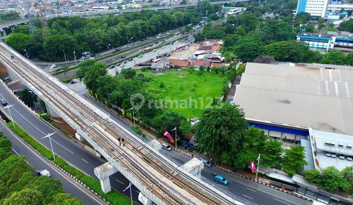 Dijual rumah dilokasi strategis dan pusat bisnis serta area perkantoran,50 meter ke halte bus TJ 2