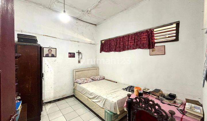 NEGO SAMPAI DEAL!!!DILOKASI STRATEGIS DEKAT TEBET ECO PARK  DAN CUKUP BERJALAN KAKI KE ST CAWANG 2
