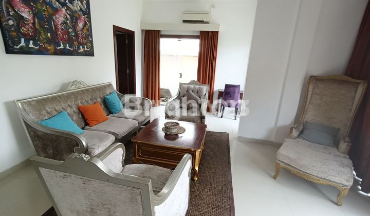 Villa Suite Seminyak, 2 Lantai, 3 Kamar Tidur, Full Furnished, Sangat Asri, Nyaman, Strategis