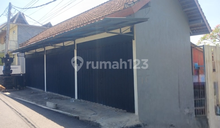 Over 1 Year Contract - 15X4 Shop - Strategic Location on Raya Padonan, Tibubeneng Over 1 Year Contract - 15X4 Shop - Strategic Location on Raya Padonan, Tibubeneng