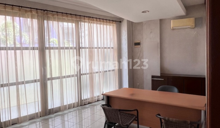 3-Story Shop House in Patih Jelantik, Legian Kuta Business & Tourism Center, Suitable for Various Types of Businesses