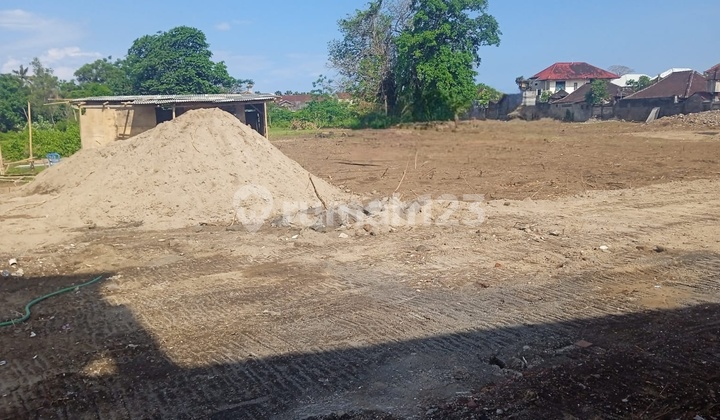 1 Hectare of Super Premium Land in the Busiest Tourist & Business Area in Tuban Kuta, Close to the Airport