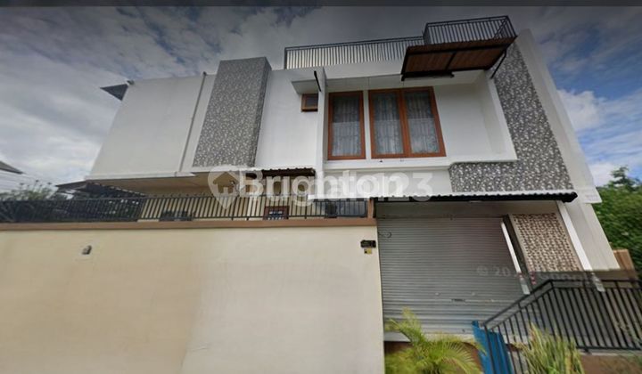 Panoramic View, Rumah Hook 2 Lantai, 5 BR + Rooftop dan Full Furnished di Kawasan Villa Elite Munggu Dekat ke Canggu