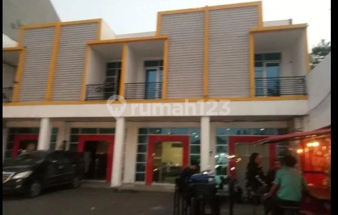 For Sale 4 Units of Shophouses in a Strategic Location at Rawamangun, East Jakarta