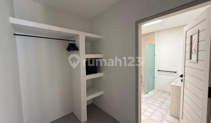 4-Bedroom Villa With Private Pool Semer Kerobokan (326V) 4-Bedroom Villa With Private Pool Semer Kerobokan (326V)