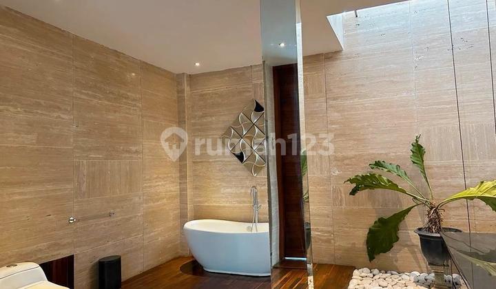 Villa Full Furnished 2 Lantai 4+2 Kamar Sanur (HAN) 2