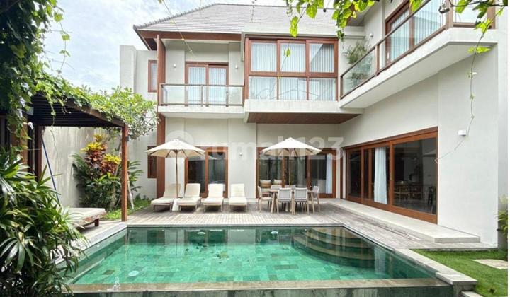 Freehold Villa In Umalas Spacious, Stylish, And Perfect (292V) Freehold Villa In Umalas Spacious, Stylish, And Perfect (292V)