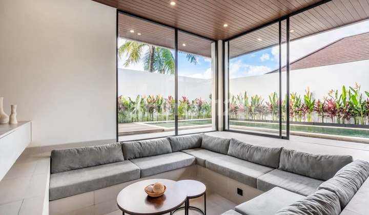 For Rent 3 Bedroom Private Villa In Prime Umalas Location (311V)