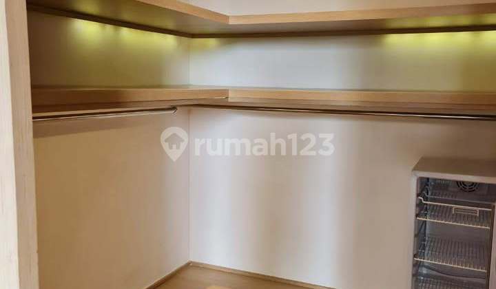 Leasehold 4 Bedroom Villa Rice Field View Kerobokan (309V) 2