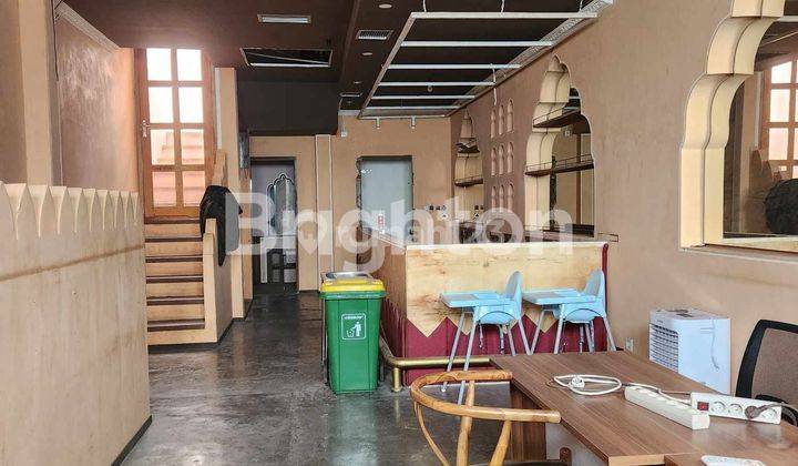 RUKO UNTUK RESTAURANT AREA PETITENGET 2
