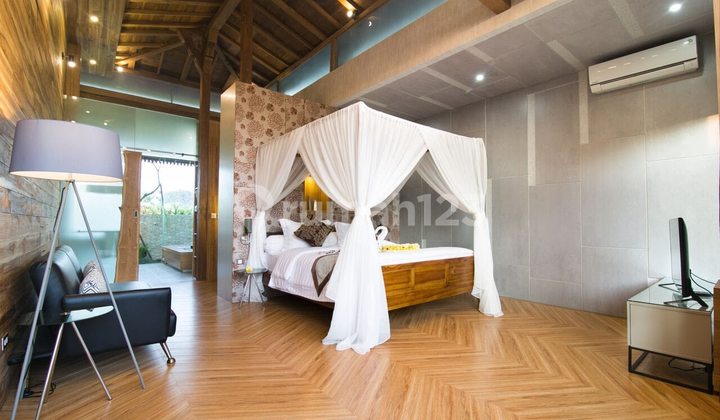 LUXURY 3-BEDROOM VILLA FOR YEARLY RENTAL IN SANUR (166V) LUXURY 3-BEDROOM VILLA FOR YEARLY RENTAL IN SANUR (166V)