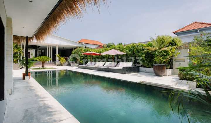 5 Bedroom Luxury Villa In Umalas - 15M Infinity Pool (385V)
