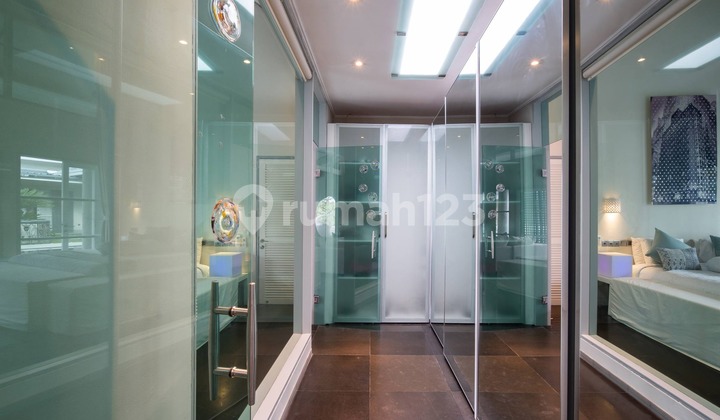 Lease Beach Side Sanur 4 Bedroom Luxury Villa (338V) 2