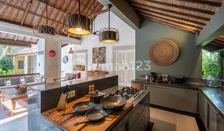 Tropical Oasis 4 Bedroom Villa for Families in Seminyak (222V) 2