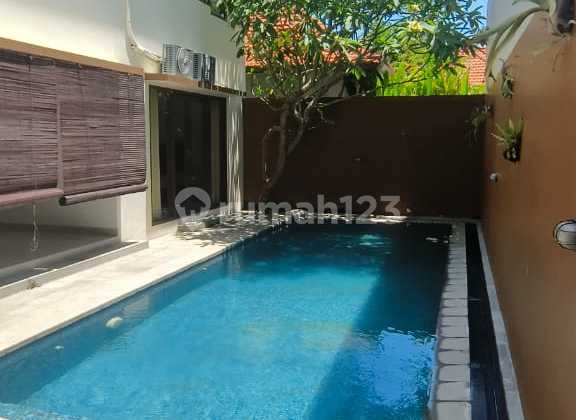 For Rent 3Bedroom Villa Beachside In Sanur (160V)