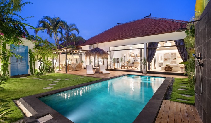 Modern 3 Bedroom Enclosed Living Villa In Prime Umalas (308V) Modern 3 Bedroom Enclosed Living Villa In Prime Umalas (308V)