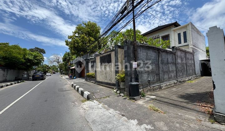 Strategis Vila 4 Kamar Tidur untuk Sewa Jangka Panjang di Sanur Tengah (43V) 2