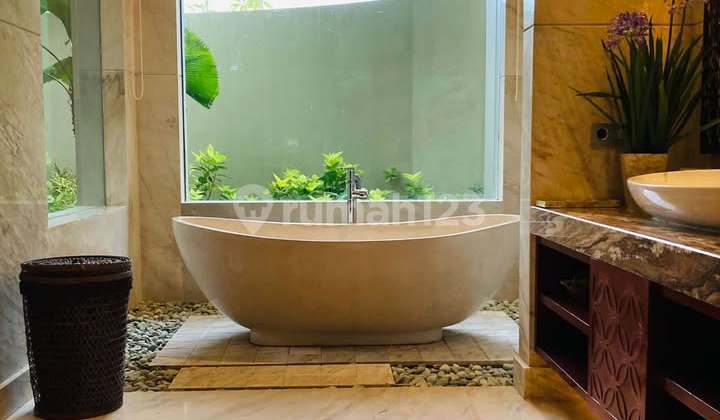 FOR SALE FREEHOLD LUXURY VILLA WITH OCEAN VIEW (287V) 2