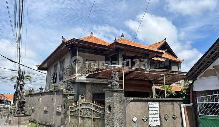Dijual Rumah Dua Lantai di Sesetan, Denpasar (139V)