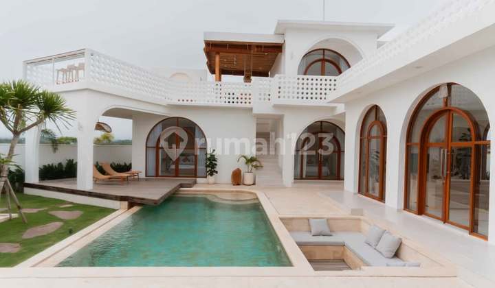 For Sale Luxury Ocean View 3 Bedroom Villa (Freehold) (204V)
