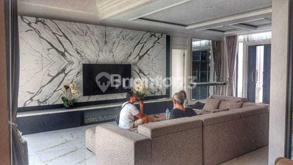 LUXURIOUS CLASSIC-MODERN RESIDENCE WITH PRIVATE POOL (71A1) 1