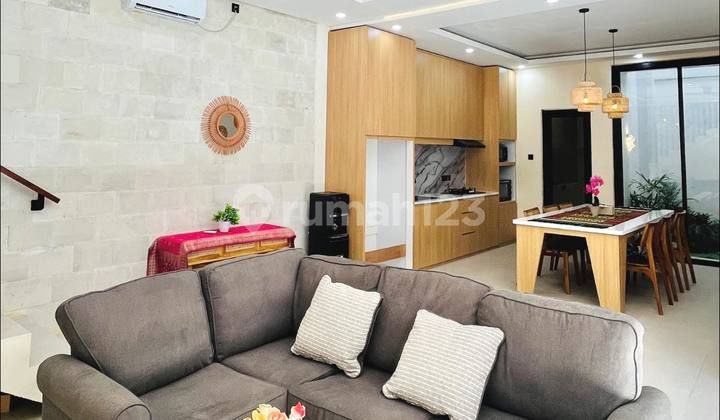 For Lease 29 Years Beachside 3 Bedroom Villa Sanur (159V) For Lease 29 Years Beachside 3 Bedroom Villa Sanur (159V)