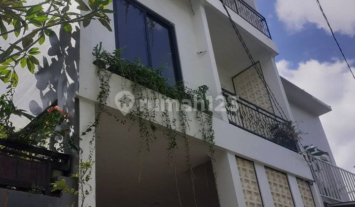 UNFURNISHED 3-STOREY VILLA FOR YEARLY RENT IN CANGGU (141V) 2