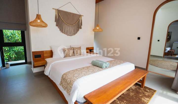 For Rent Luxury New 3 Bedroom Ocean View Villa in Uluwatu (218V)