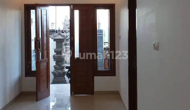 Rumah Minimalis Modern 3 Kamar Tidur Batubulan (261V) 2