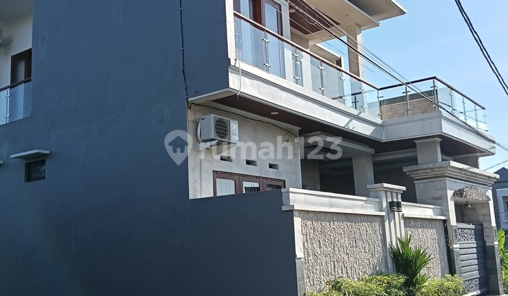 Dijual rumah kawasan strategis dekat Sanur & Renon (148V) 