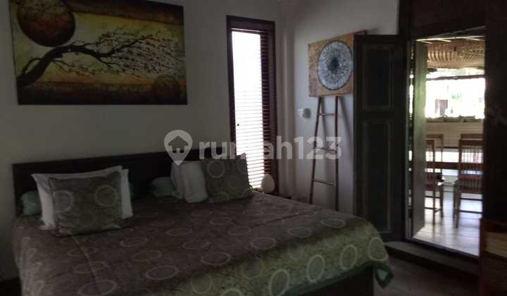 For Sale - Freehold Beach Side 5 Bedroom Villa In Sanur (93V) 2