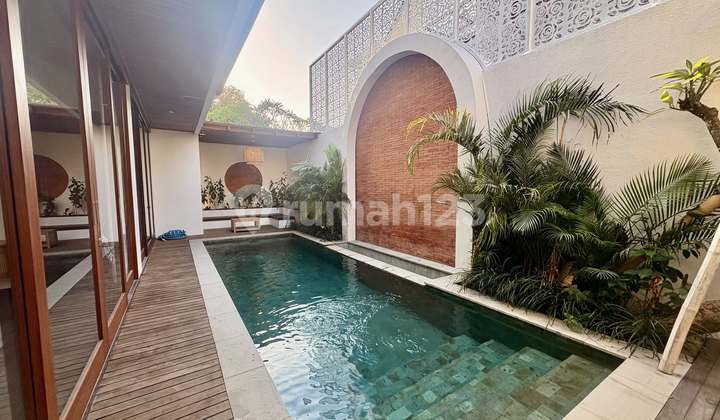 SANUR BEACHSIDE VILLA FOR LEASEHOLD 24 YEARS (166V) SANUR BEACHSIDE VILLA FOR LEASEHOLD 24 YEARS (166V)